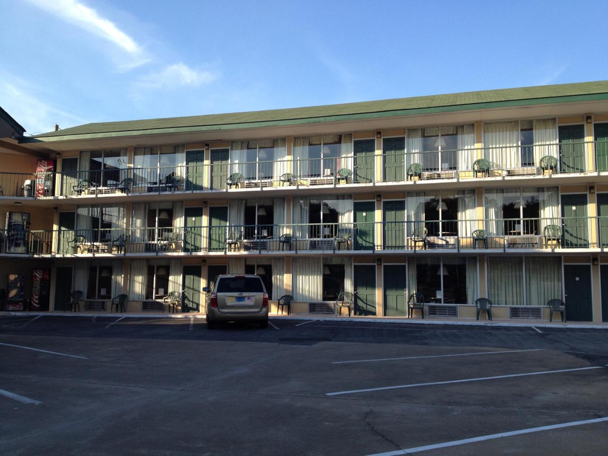 פיג'ן פורג' Green Valley Motel מראה חיצוני תמונה